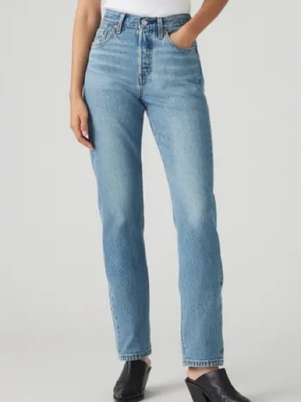 Levi's Slim Straight 501 Jeans — Light Blue Wash 31 x 30